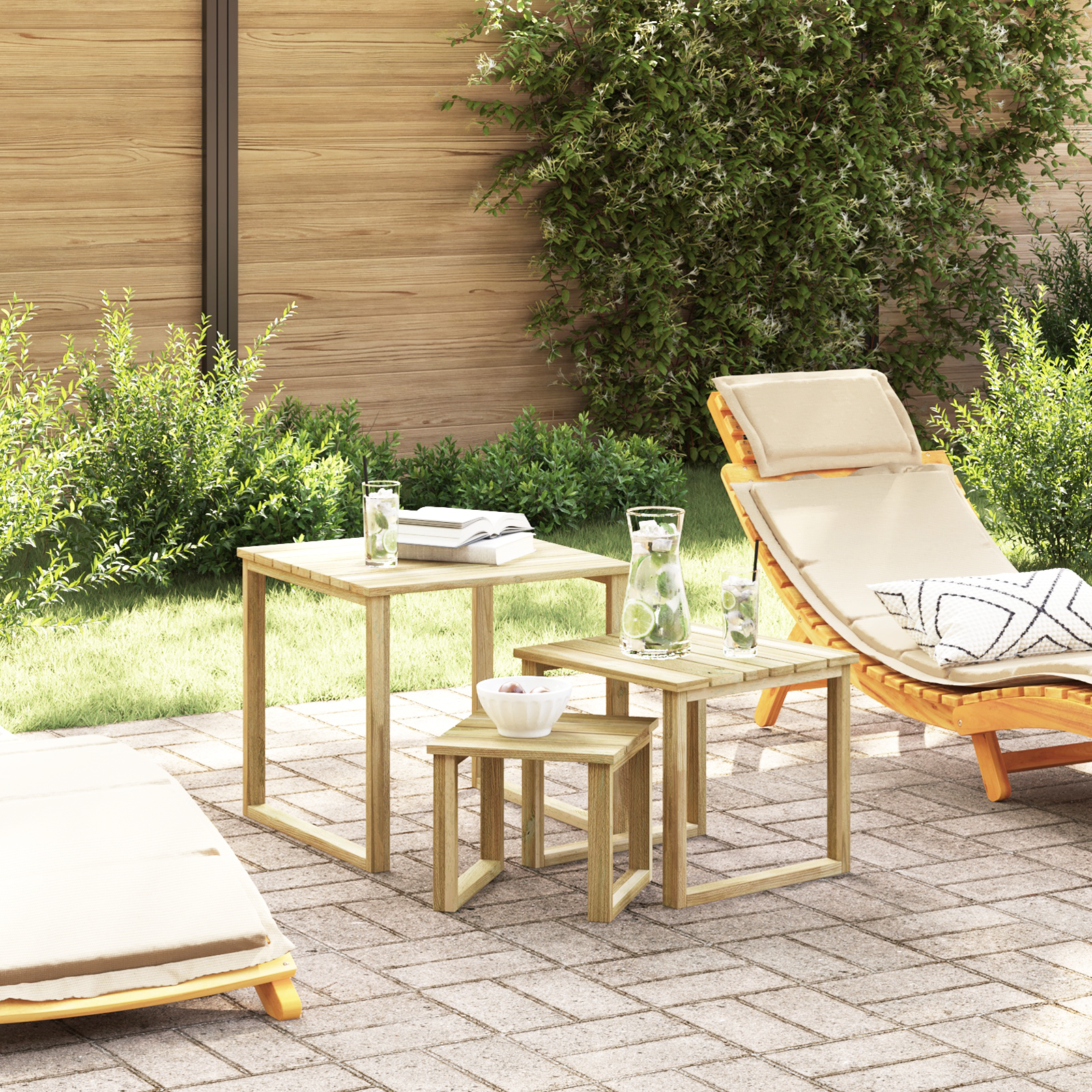 3-teiliges Sonnenbett Tisch Set aus massivem Akazienholz