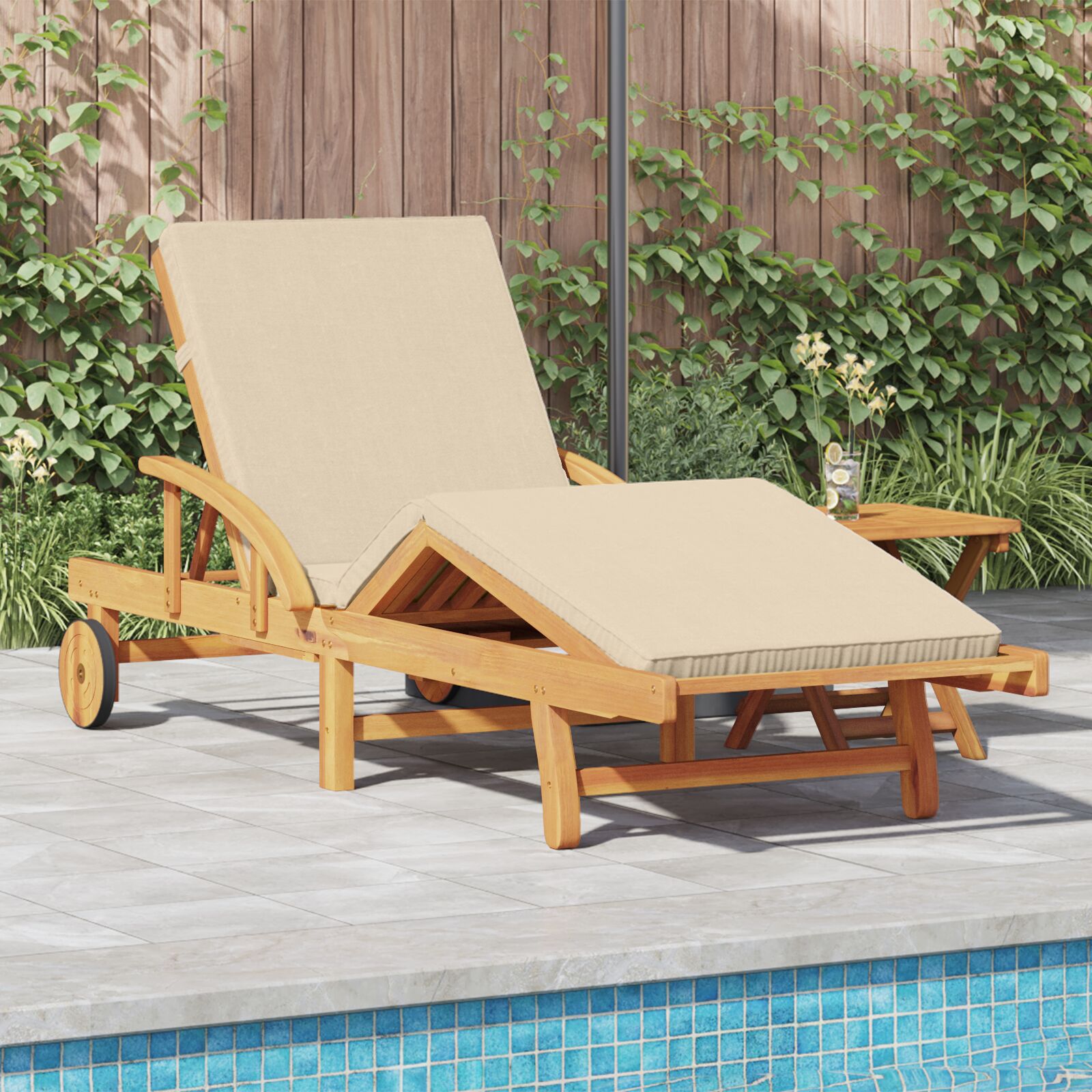 Klappbare Sonnenliege mit Rädern & Kissen Beige Massivholz Akazie Klappbare Sonnenliege mit Rädern & Kissen Beige Massivholz Akazie