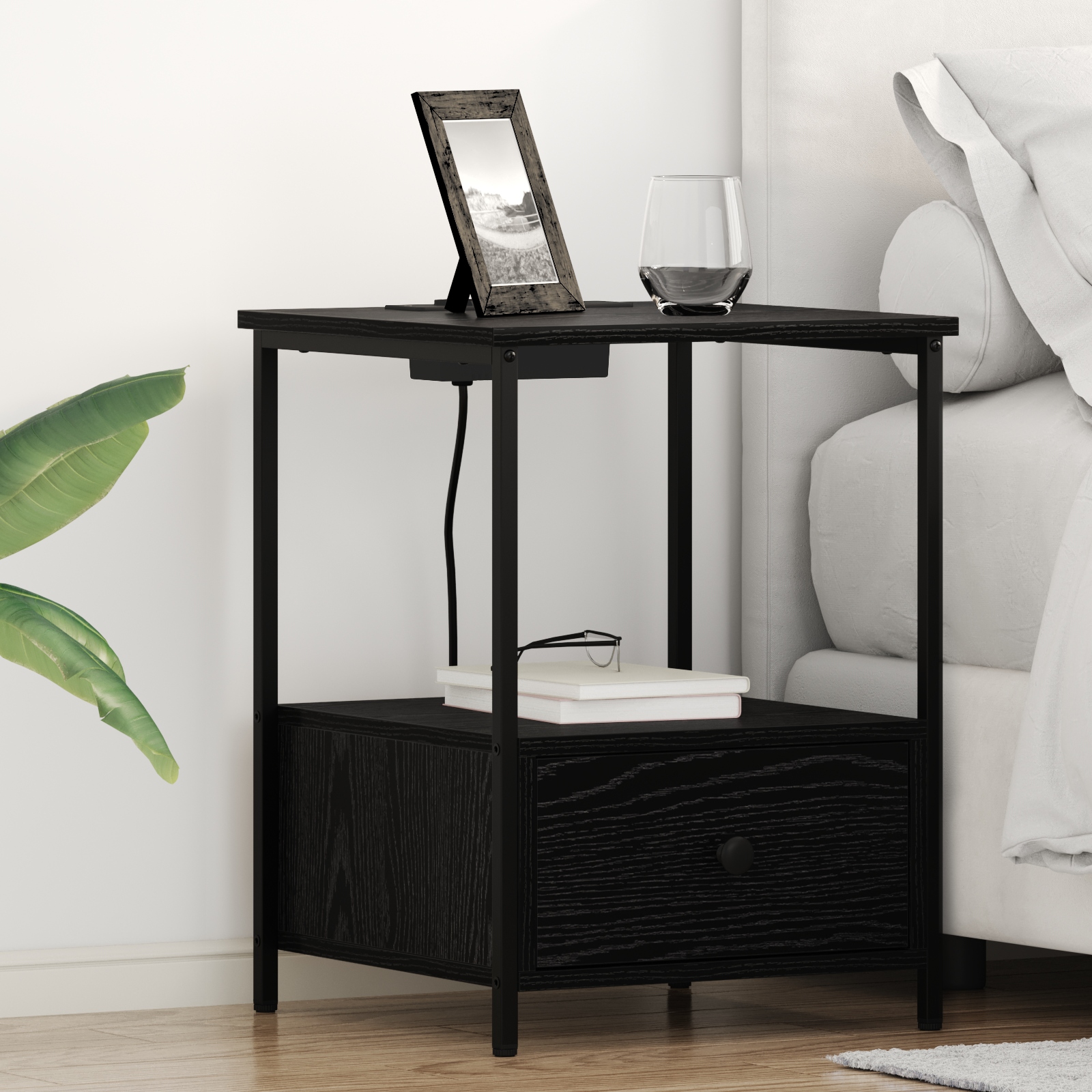 Nachttisch mit Ladestation 2 pcs Schwarze Eiche Holzwerkstoff