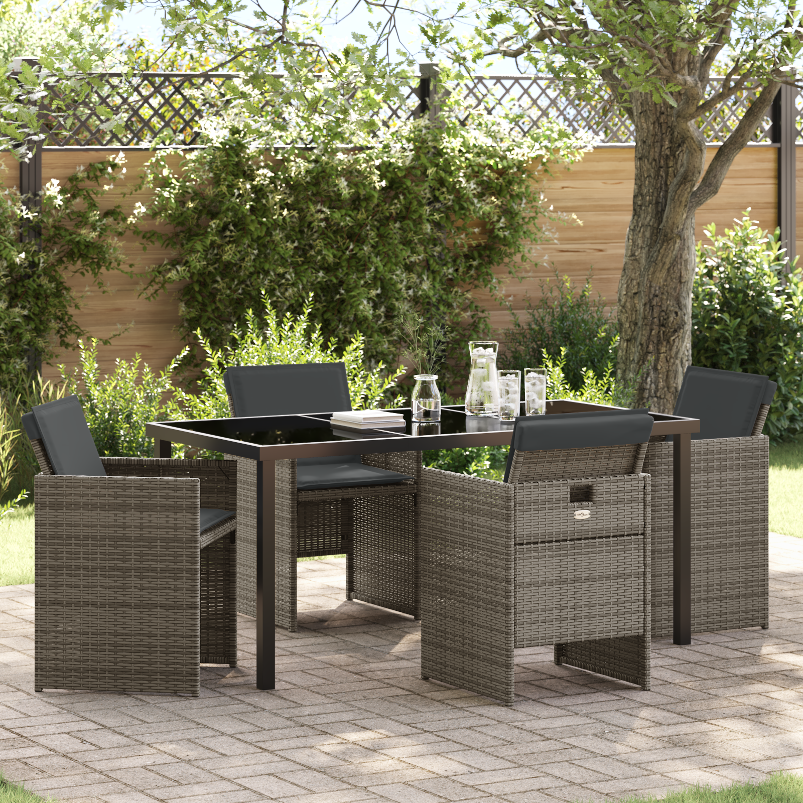 5-teilige Garten Essgruppe mit Kissen in Grau aus Polyrattan 5-teilige Garten Essgruppe mit Kissen in Grau aus Polyrattan