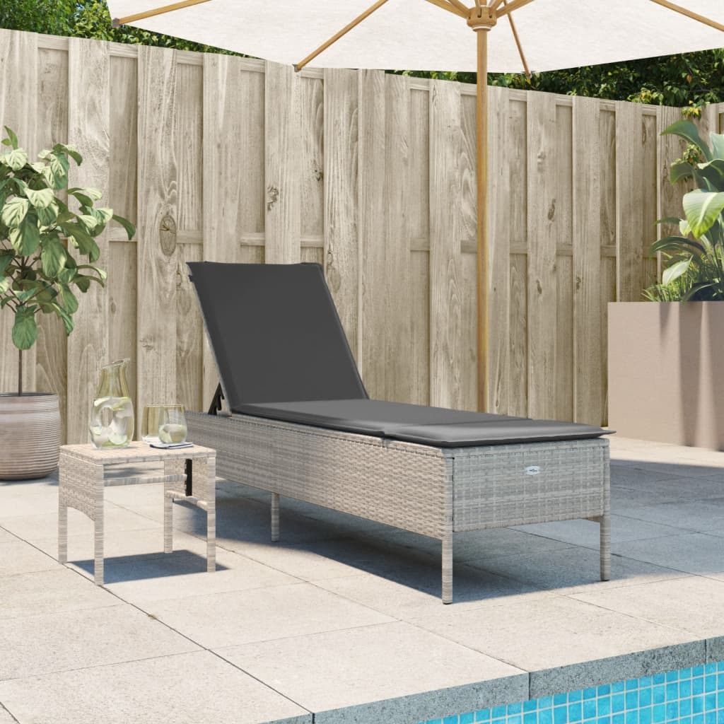 Sonnenliege mit Tisch und Auflage Hellgrau Poly Rattan Sonnenliege mit Tisch und Auflage Hellgrau Poly Rattan