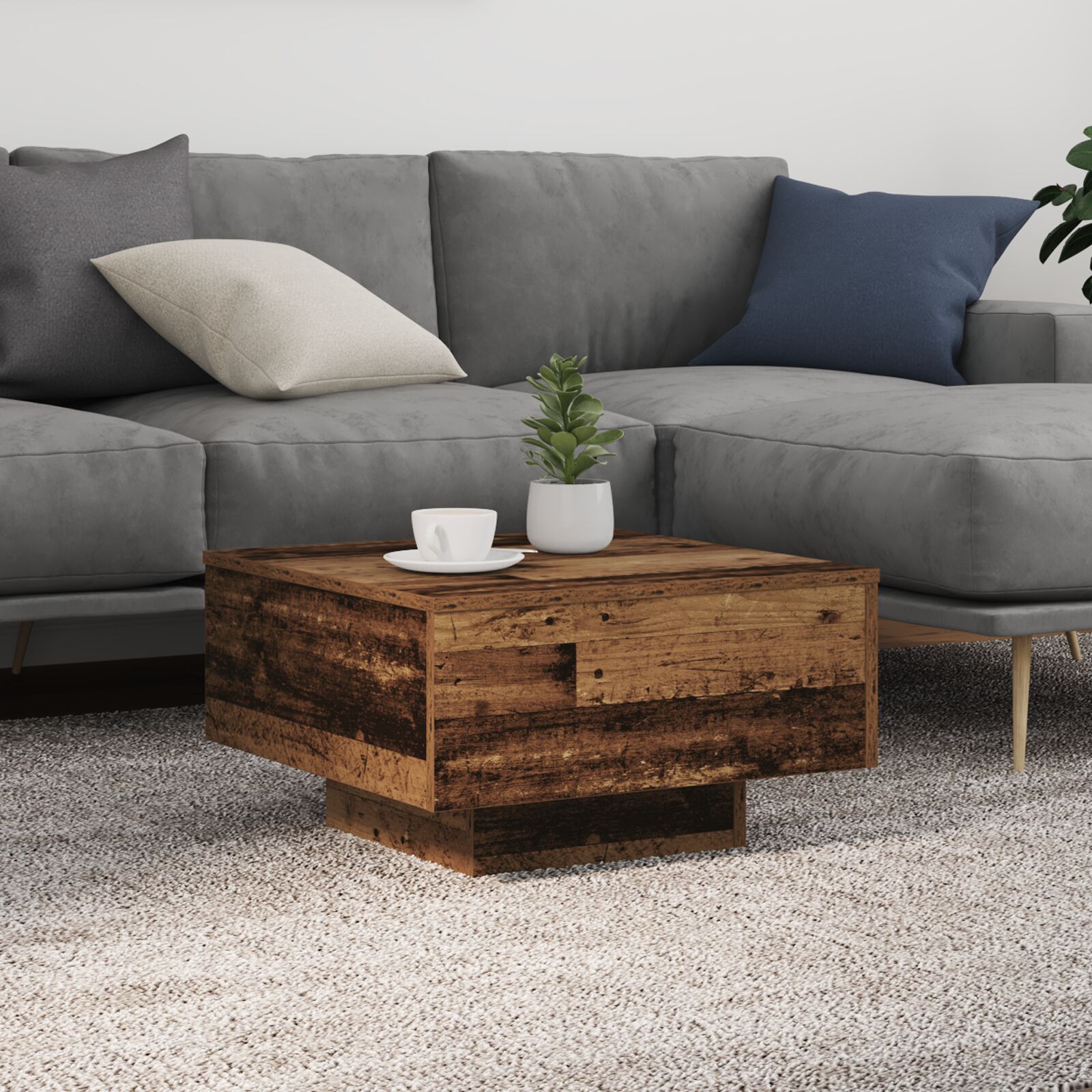 vidaXL Couchtisch mit LED-Lichtern Altholz 55x55x31 cm