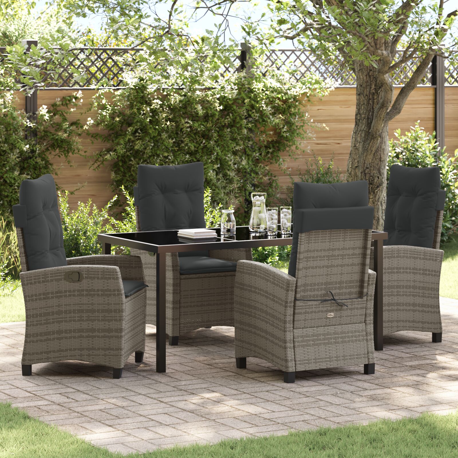 5-teiliges Garten-Dining-Set mit Kissen in Grau und Poly Rattan 5-teiliges Garten-Dining-Set mit Kissen in Grau und Poly Rattan